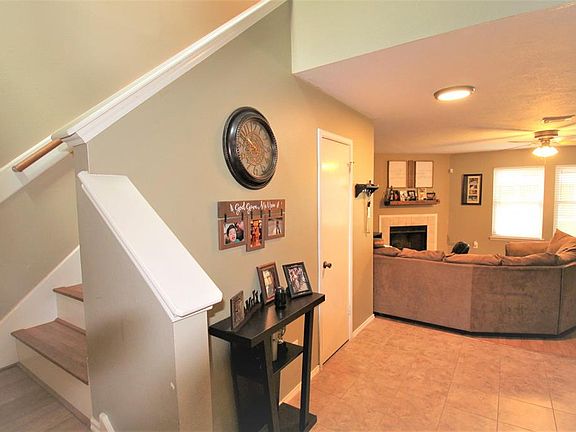 4th image of 434 N Willow Dr