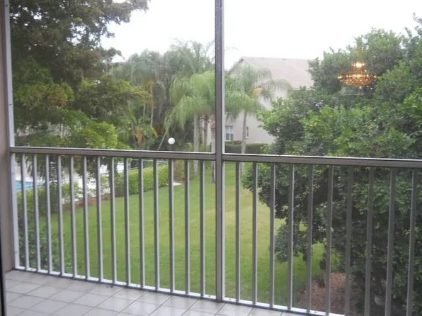 332 Bradstrom Cir APT 101, Naples, FL 34113