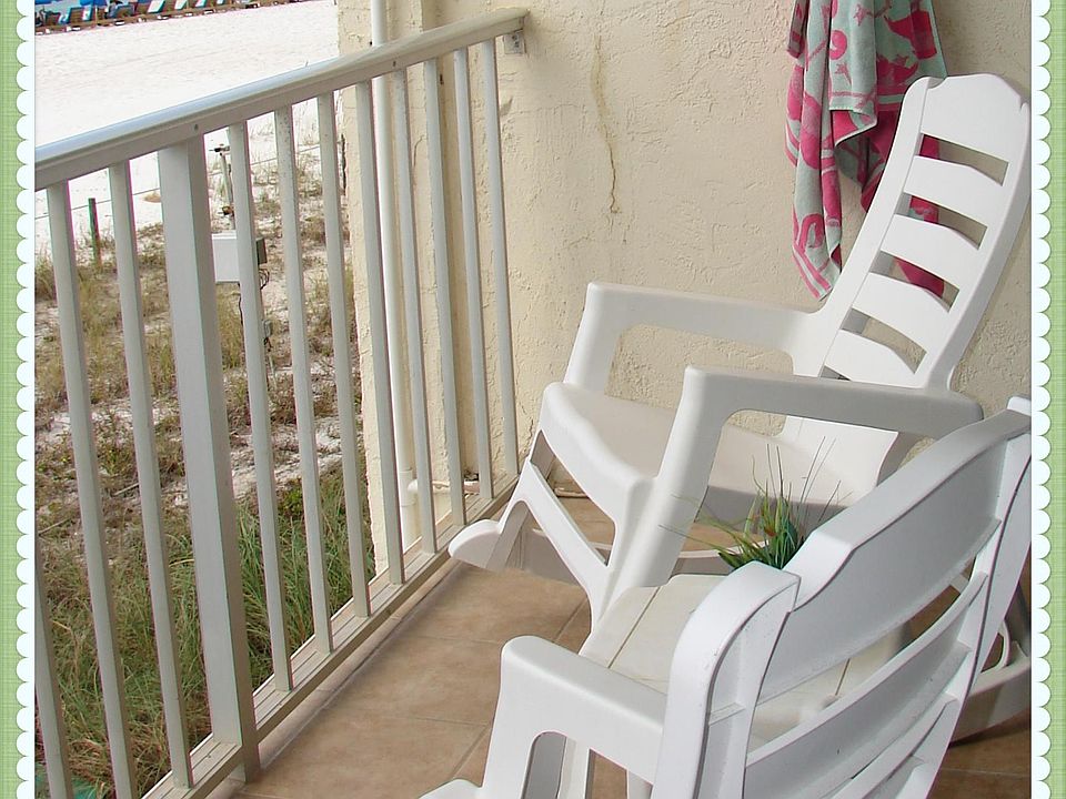 Beautiful View for Cocktails or Coffee!!!