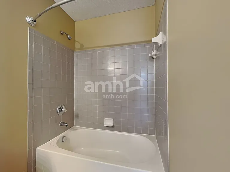 2025 Apple Knoll Ln — Photo 11