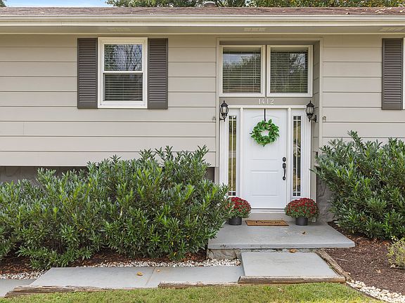 5th image of 1412 Caramel Cir