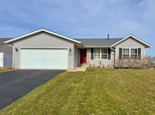 6492 Edgewood Rd, Machesney Park, IL 61115