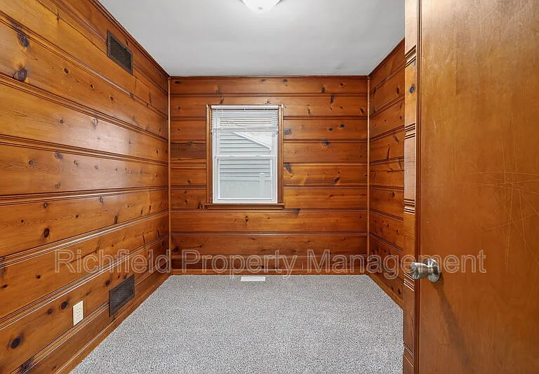 1260 Lincoln Dr — Photo 19