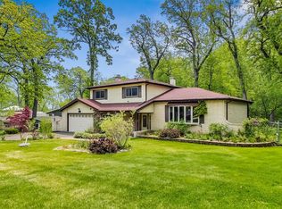 4981 Darlene Dr, Gurnee, IL 60031