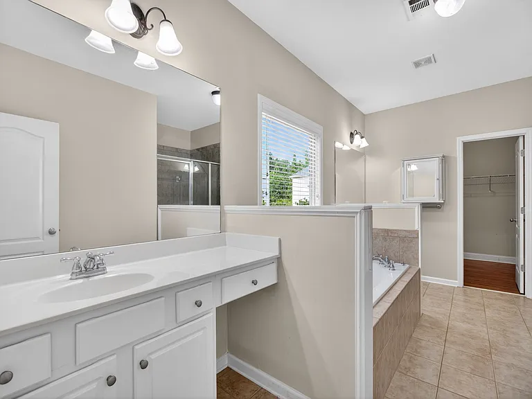 2935 Whitfield Ave — Photo 27