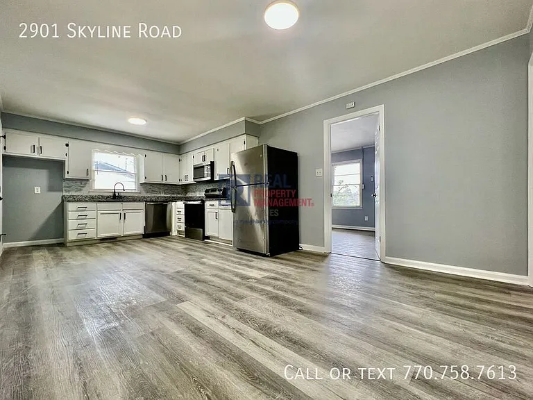 2901 Skyline Dr — Photo 8
