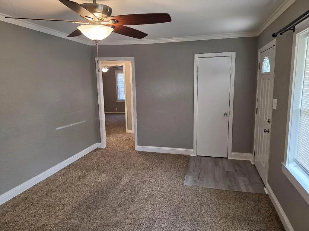 105 Freeman St — Photo 2