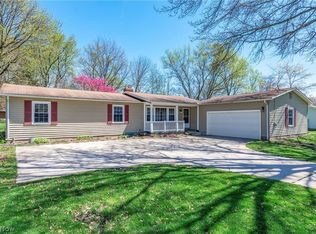 3357 Mark Ln, Barberton, OH 44203