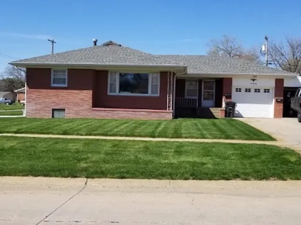 1020 W 13th St, Hastings, NE 68901
