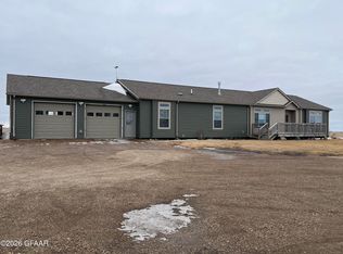 1147 19th St NE, Grand Forks, ND 58201