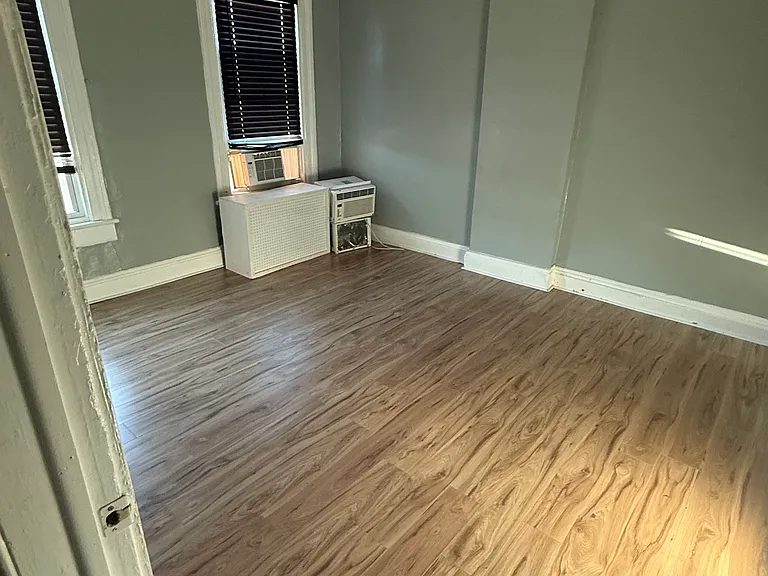 61 Lake St #2 — Photo 5