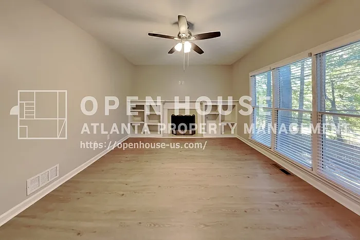 3 bed, 2.5 bath, 2663 sqft, $2,250 — Photo 3