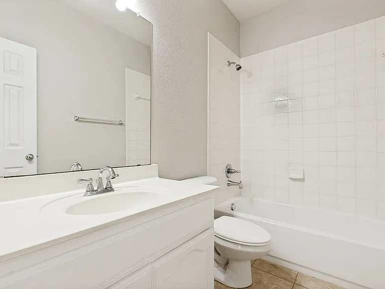 10129 Sanden Dr — Photo 8