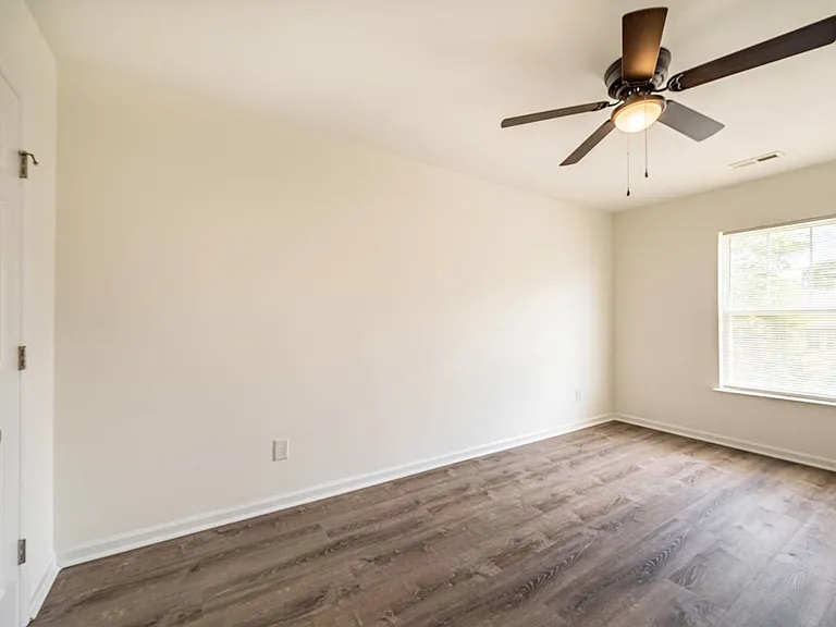 1211 Canyon Rock Ct #105 — Photo 16