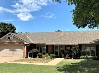 2505 Woodthrush Rd, Ponca City, OK 74604