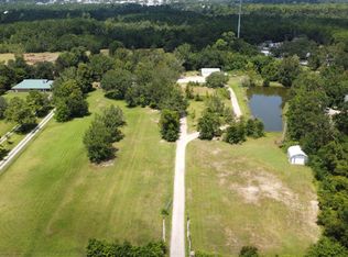 2178 Longfellow Rd, Bay Saint Louis, MS 39520