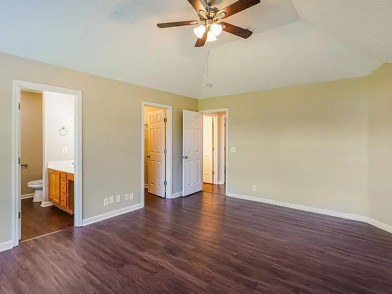 7128 Legacy Dr — Photo 8