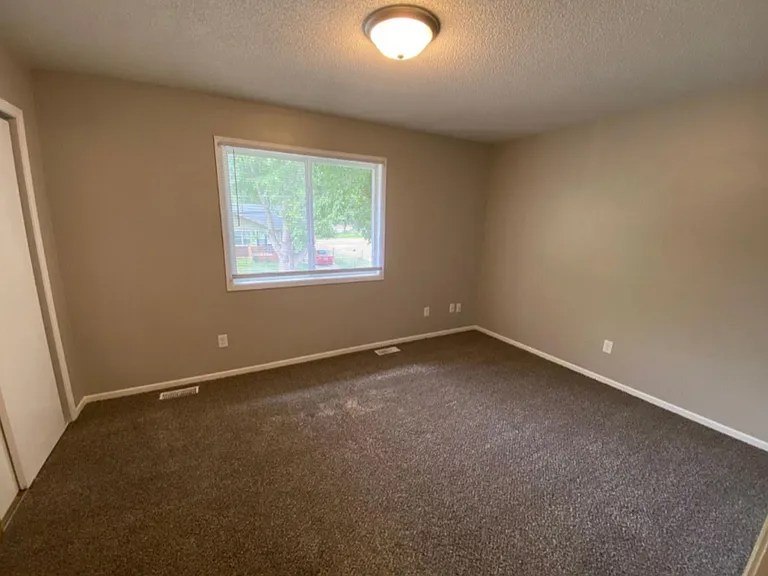 1601 E Pleasant View Drive — Photo 6