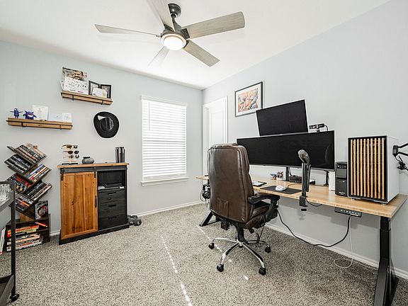 5th image of 2133 Palestine Oak Dr