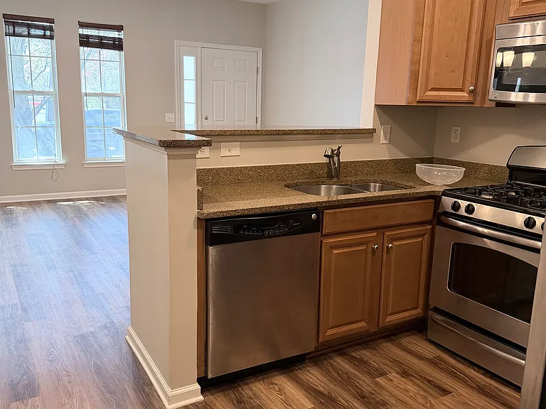 834A S Warren St — Photo 20