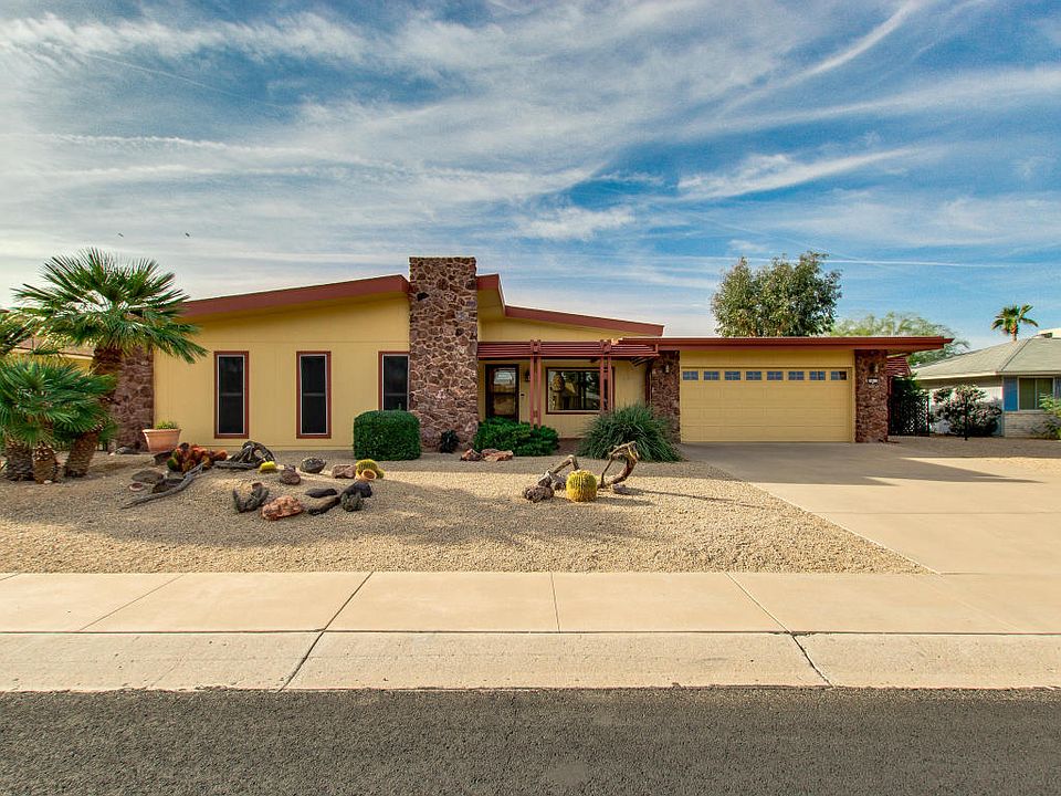 1st image of 10813 W Manzanita Dr