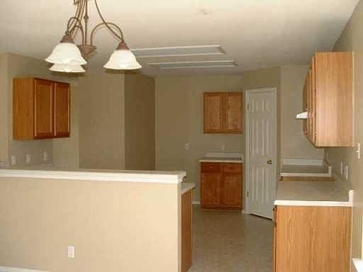3rd image of 302 Patton Ln
