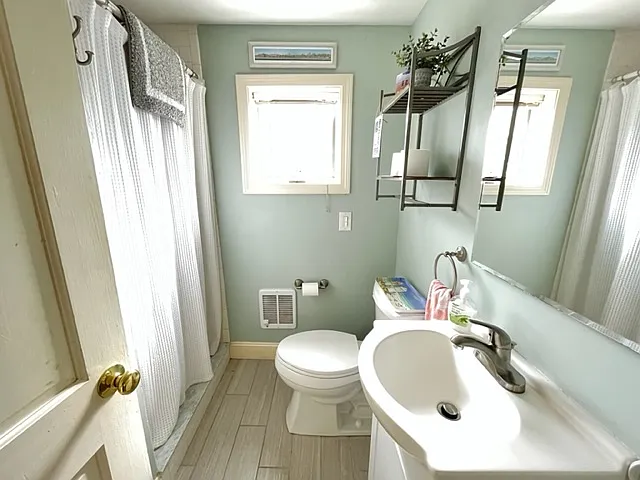 11 Ocean Avenue Ext — Photo 9