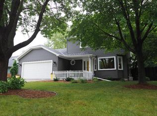 9816 Norwood Ln N, Maple Grove, MN 55369