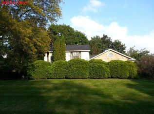 5208 Great Oaks Ct, West Bloomfield, MI 48323