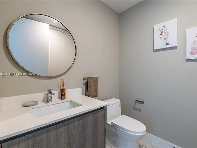 17550 Collins Ave #703 — Photo 37