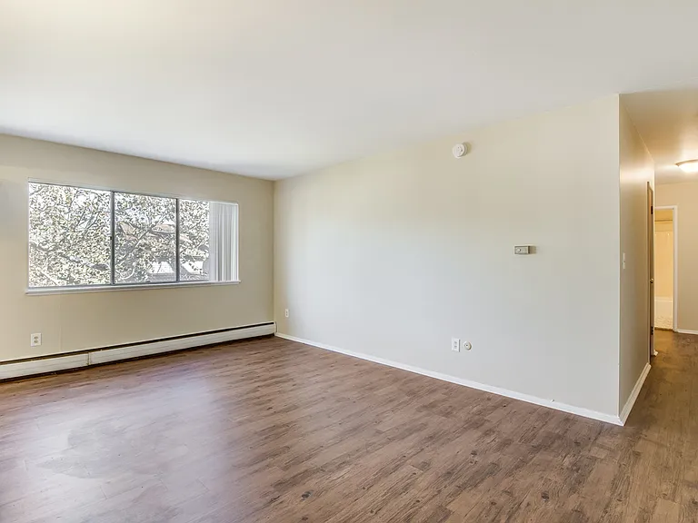723 W Shiawassee St — Photo 6