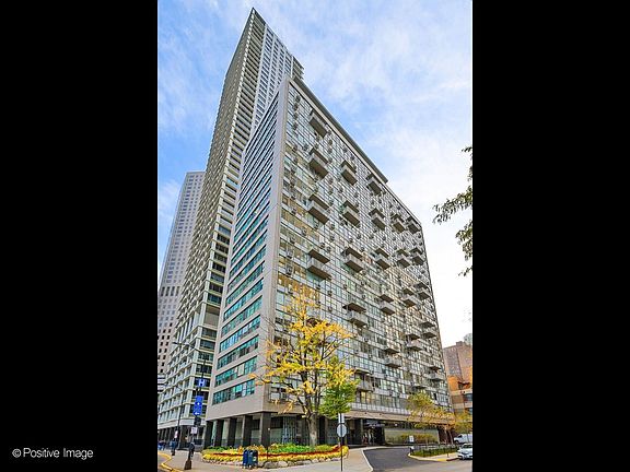2nd image of 1000 N Lake Shore Dr APT 301