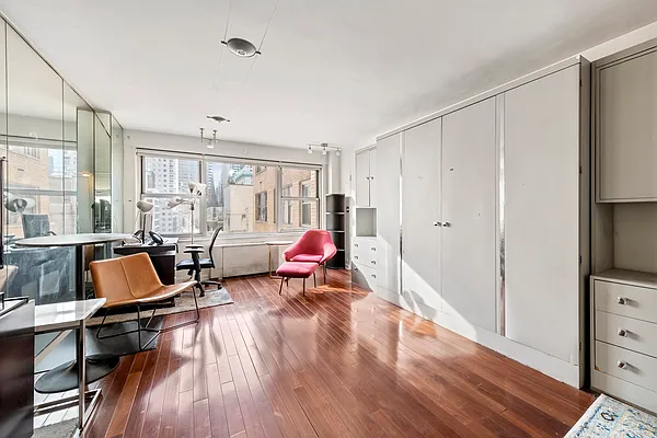 Sold by Ann Ferguson, LLC | media 1