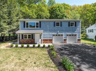 42 Putnam Rd, Cortlandt Manor, NY 10567