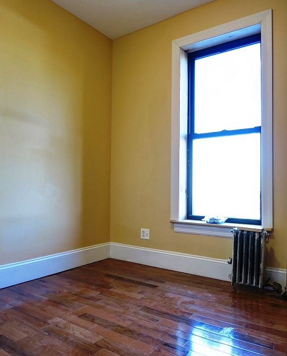 2nd image of 187 Buffalo Ave