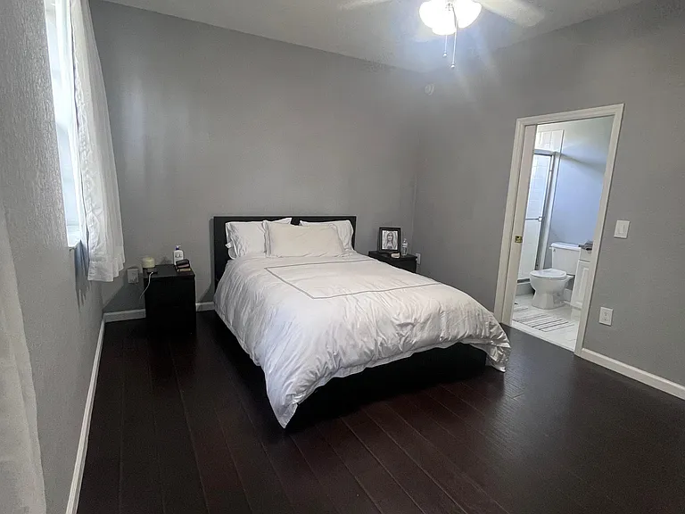 681 NW 42nd Ave — Photo 23