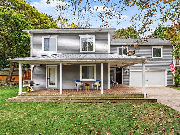 2nd image of 3808 Heights Dr