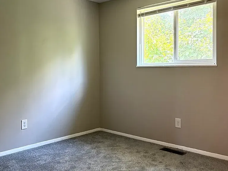 3411 Clarkston Ave — Photo 14