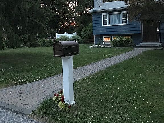4th image of 856 Wren Pl
