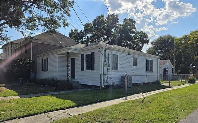 552 Metairie Lawn Dr — Photo 32