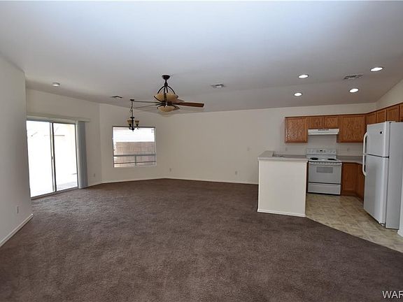 4th image of 2462 Highland Trl