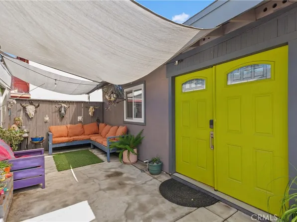 5080 Pearblossom Dr, Riverside, CA 92507