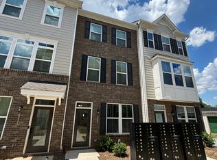 6207 Cleburne Ct, Charlotte, NC 28217