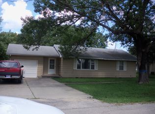 272 Ellinwood St, Osage City, KS 66523