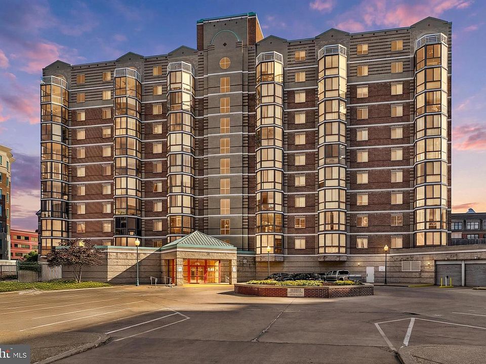 1st image of 24 Courthouse Sq APT 807