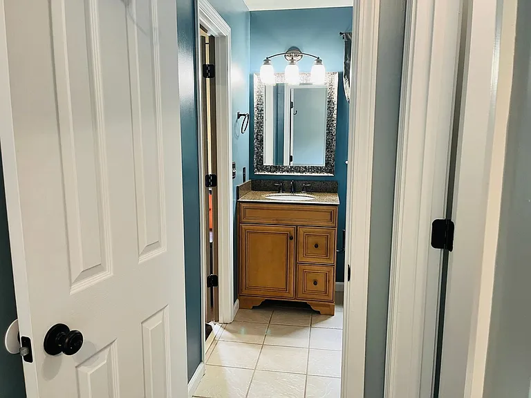 55 Tyler Woods Dr — Photo 34