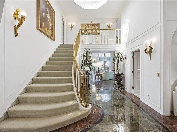 3rd image of 420 Esplanade APT 7