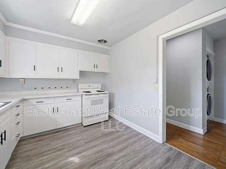 323 N Potomac St #2 — Photo 13