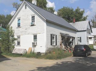 12 Gilblair St, Skowhegan, ME 04976