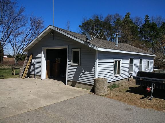 2nd image of 4420 Butternut Dr